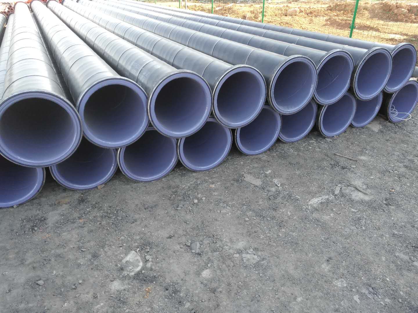 承插式內(nèi)外涂塑鋼管 與焊接鋼管相比的卓越優(yōu)勢